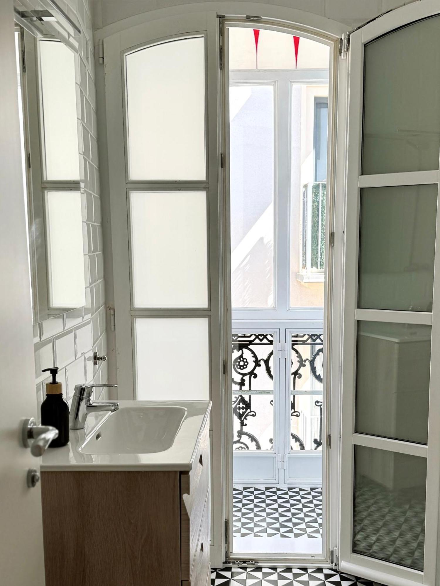 Fabulous City Centre Apartment - Grand Central House Гибралтар Екстериор снимка
