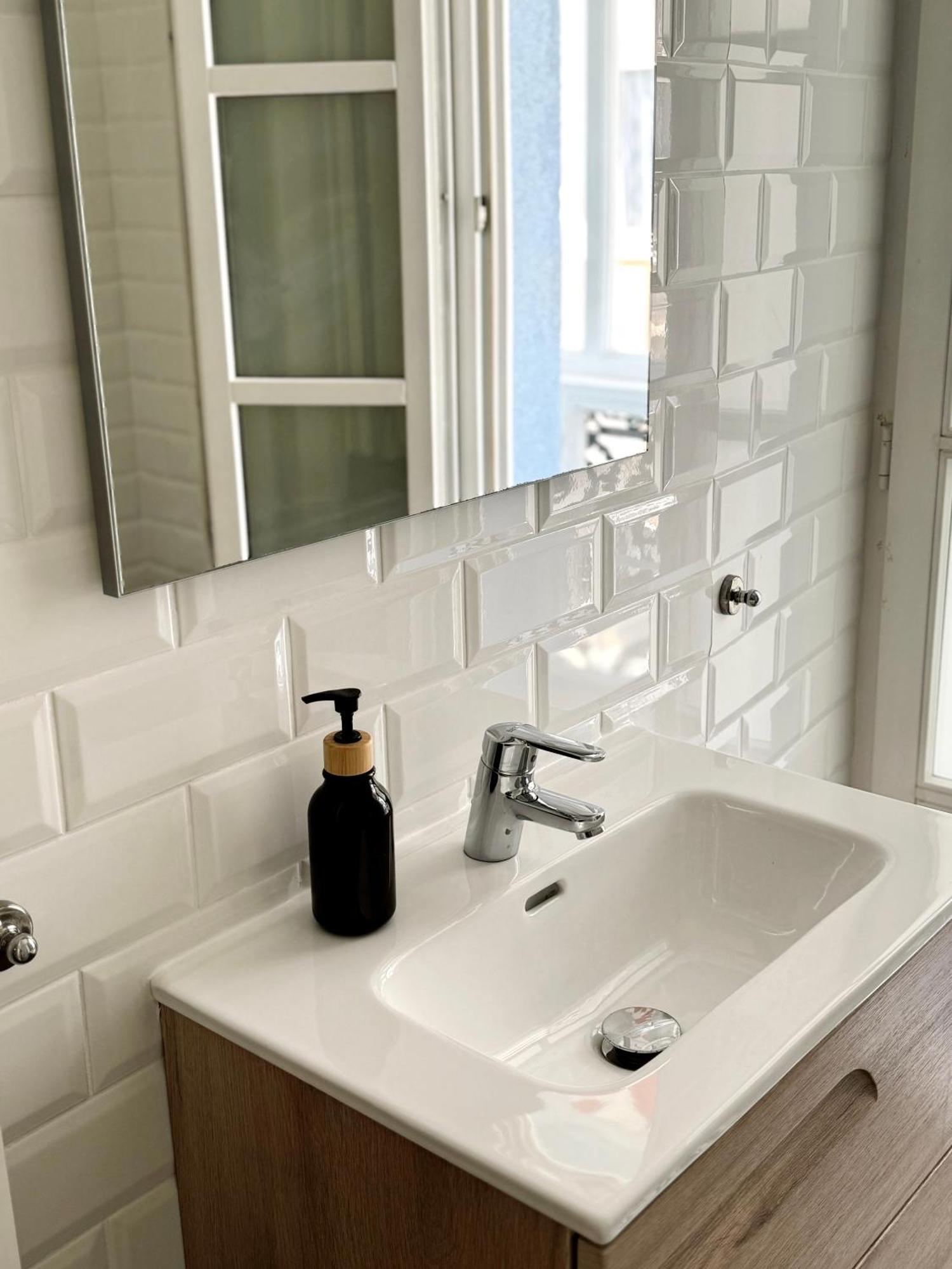 Fabulous City Centre Apartment - Grand Central House Гибралтар Екстериор снимка