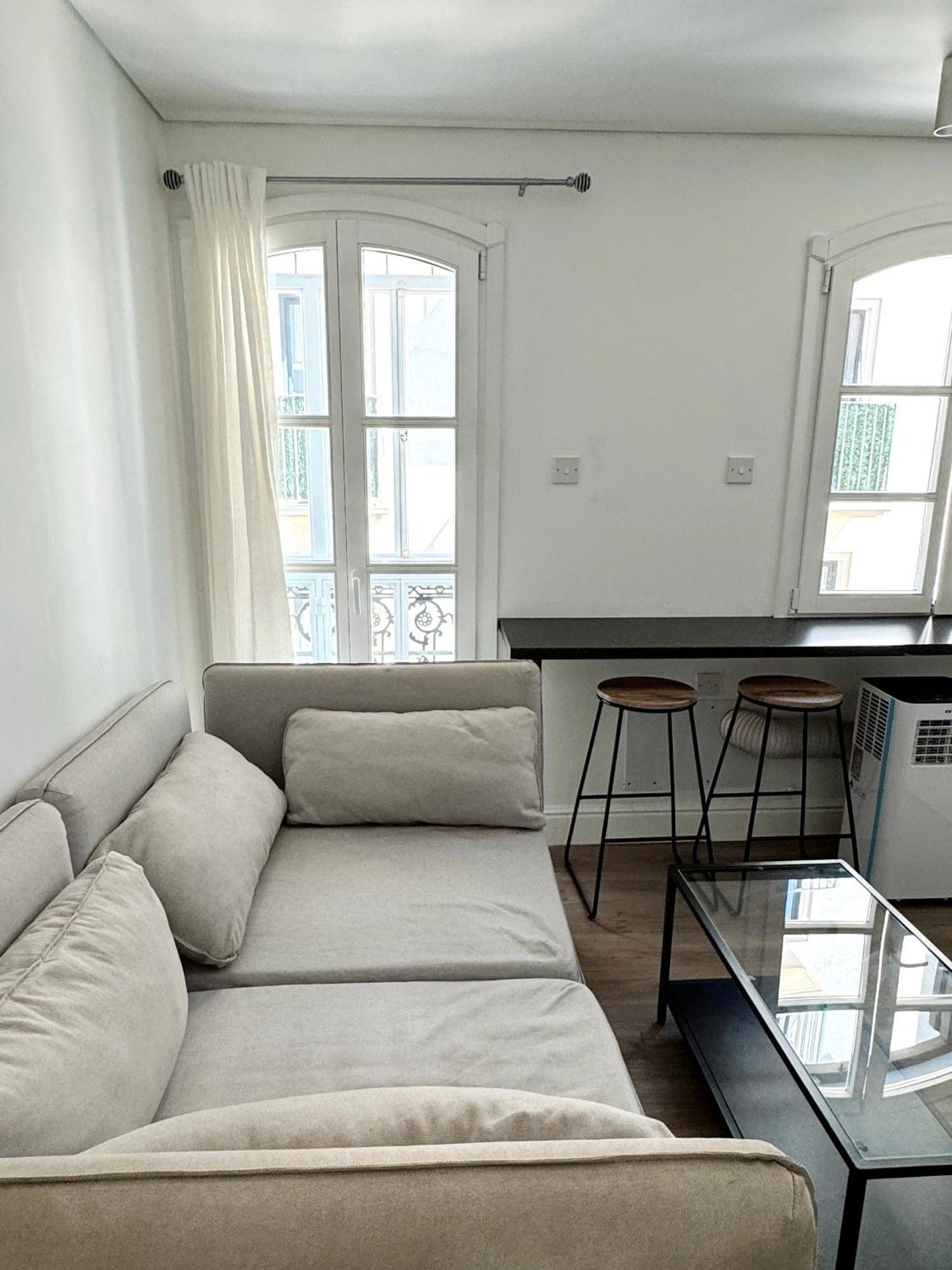 Fabulous City Centre Apartment - Grand Central House Гибралтар Екстериор снимка