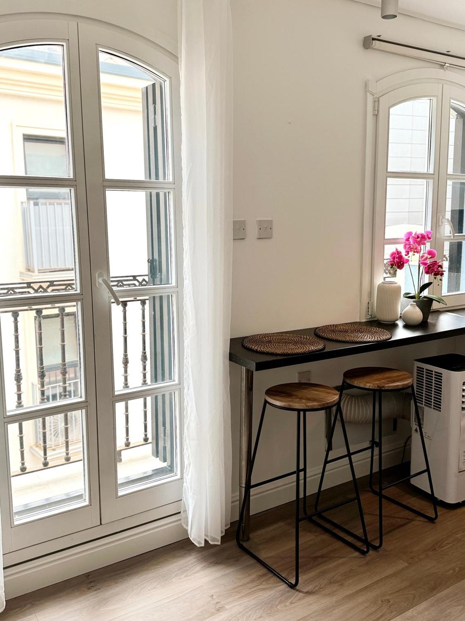Fabulous City Centre Apartment - Grand Central House Гибралтар Екстериор снимка